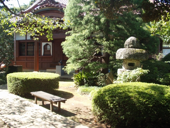 高根寺墓苑