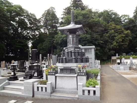 長福寺墓苑（船橋市八木が谷）