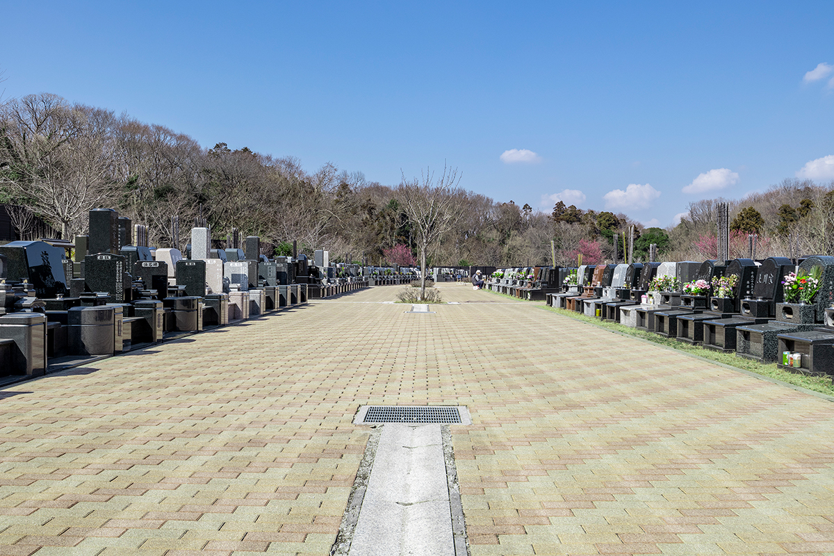 千葉市花見川区の犢橋霊園での撮影取材