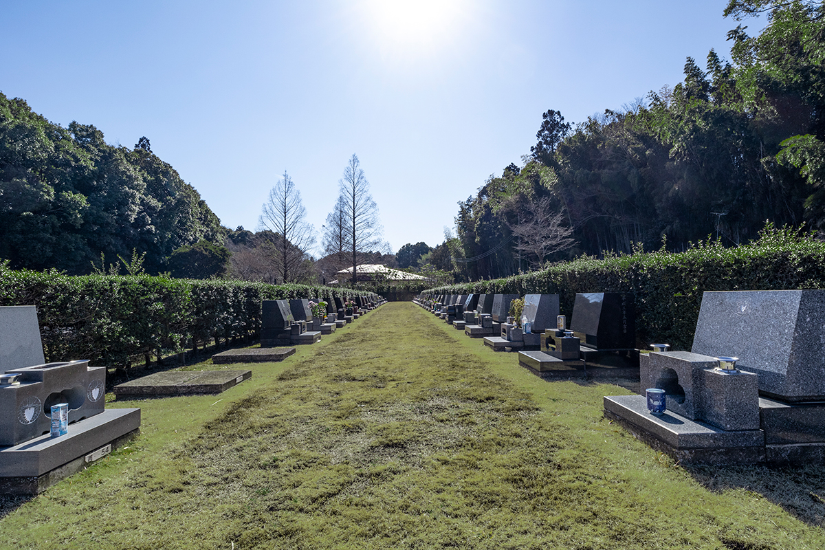 松戸市営白井聖地公園